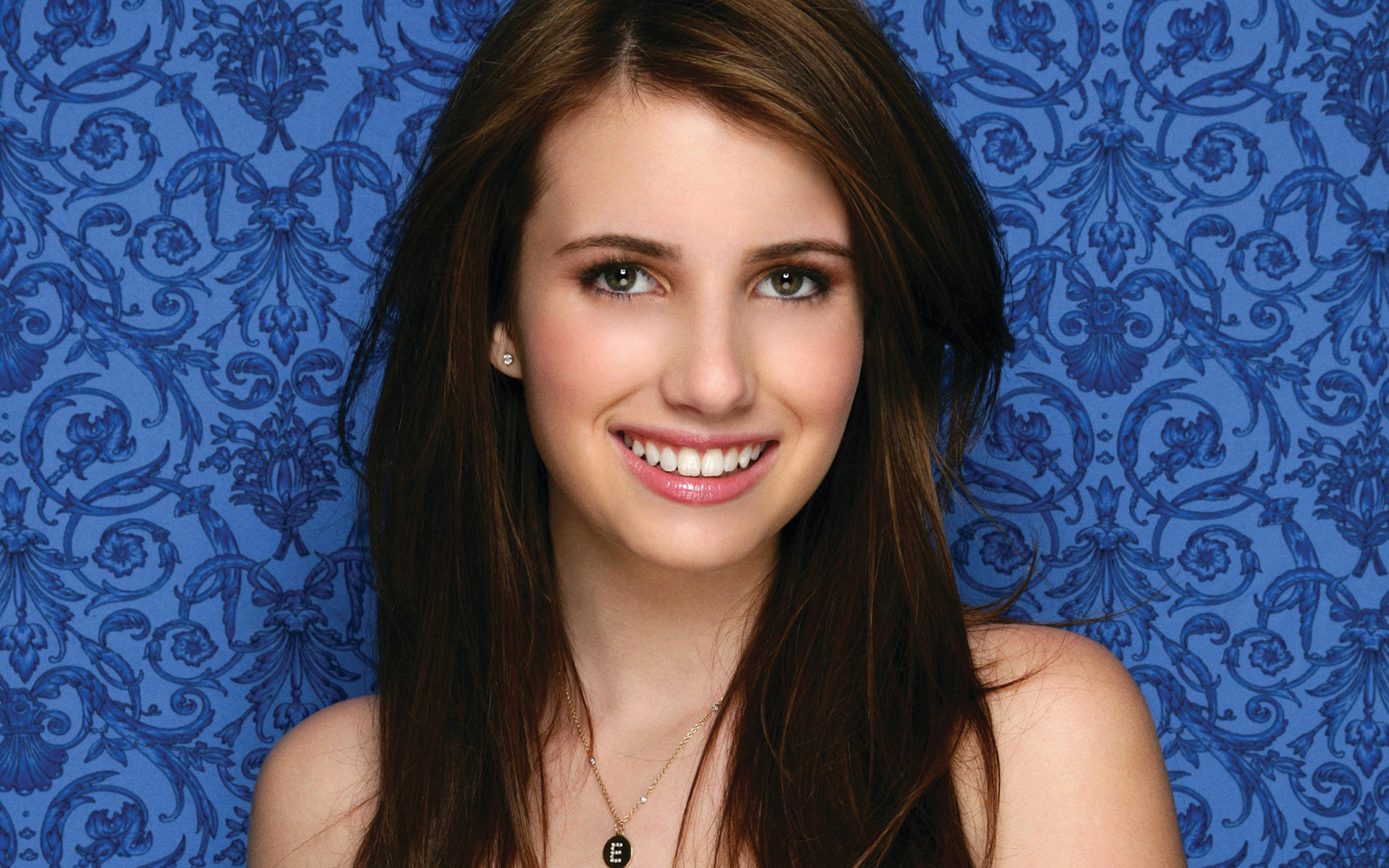 Emma Roberts Backgrounds, Pictures, Images